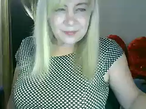 Snapshot of AgoniA7 chatting on 02/20/25, 08:25 AgoniA7 online show from 02/20/25, 08:25