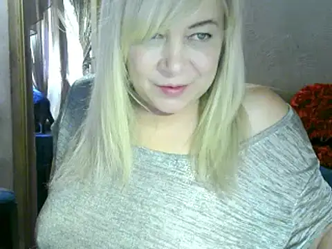 Snapshot of AgoniA7 chatting on 02/28/25, 05:59 AgoniA7 online show from 02/28/25, 05:59