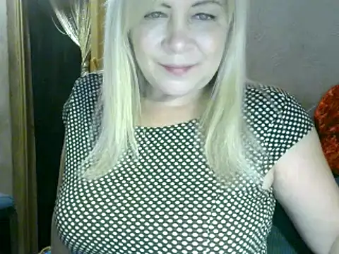 Snapshot of AgoniA7 chatting on 03/01/25, 04:04 AgoniA7 online show from 03/01/25, 04:04