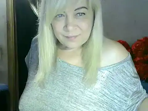 Snapshot of AgoniA7 chatting on 03/11/25, 03:48 AgoniA7 online show from 03/11/25, 03:48