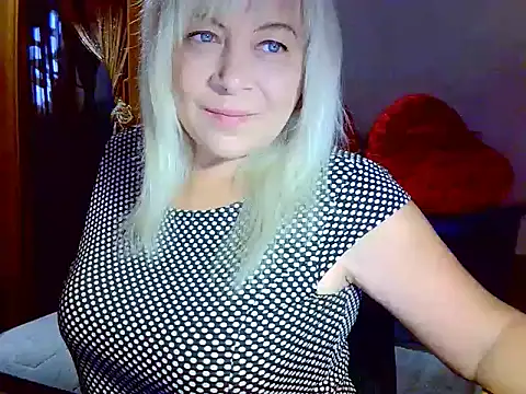 Snapshot of AgoniA7 chatting on 09/21/25, 03:41 AgoniA7 online show from 09/21/25, 03:41