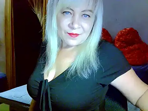 Snapshot of AgoniA7 chatting on 10/03/25, 03:53 AgoniA7 online show from 10/03/25, 03:53