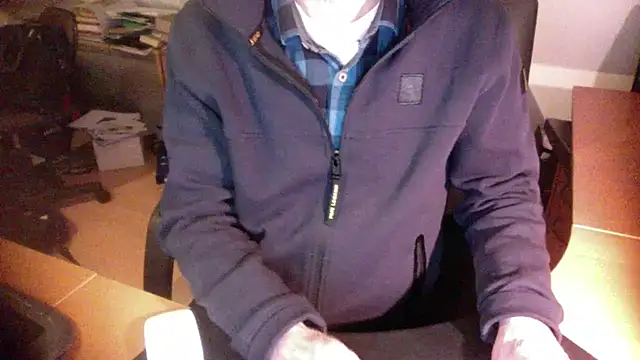 outlaw200 online show from 12/06/24, 07:34