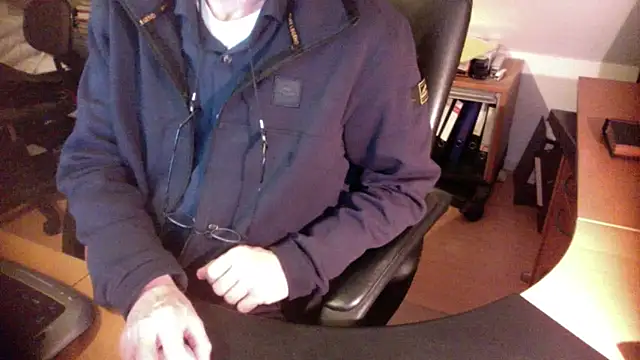 outlaw200 online show from 12/09/24, 07:29