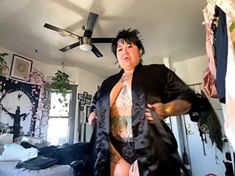 Snapshot of Sad1st1kSadie chatting on 11/23/25, 09:03 Sad1st1kSadie online show from 11/23/25, 09:03