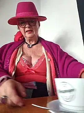 MucMilf59 online show from 11/05/25, 09:42