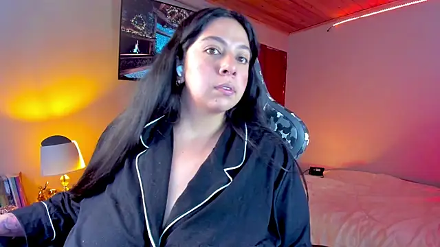 coraline latin online show from 12/21/24, 10:08