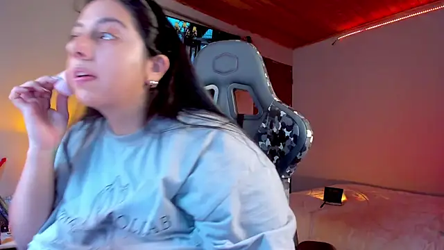 coraline latin online show from 01/20/25, 09:43