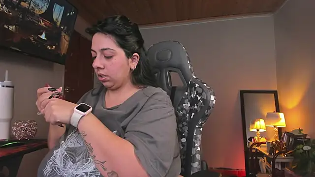 coraline latin online show from 03/14/25, 08:49