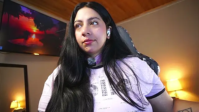 coraline latin online show from 04/14/26, 12:55