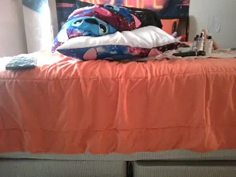 Snapshot of EnticingAaliyah chatting on 02/04/25, 07:44 EnticingAaliyah online show from 02/04/25, 07:44