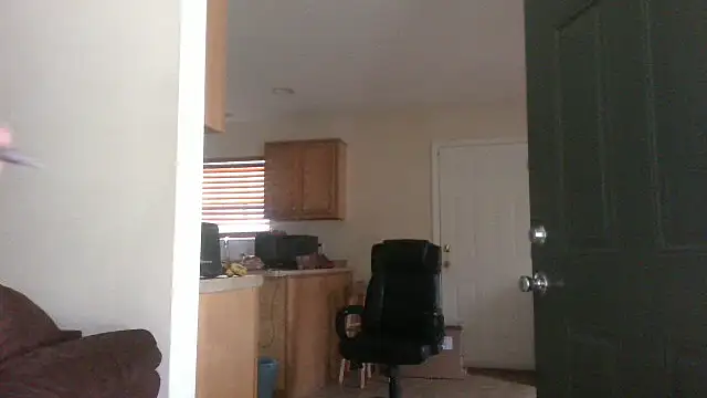 Snapshot of EnticingAaliyah chatting on 10/07/25, 04:26 EnticingAaliyah online show from 10/07/25, 04:26