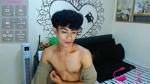 WildestTwink online show from 11/17/25, 10:48