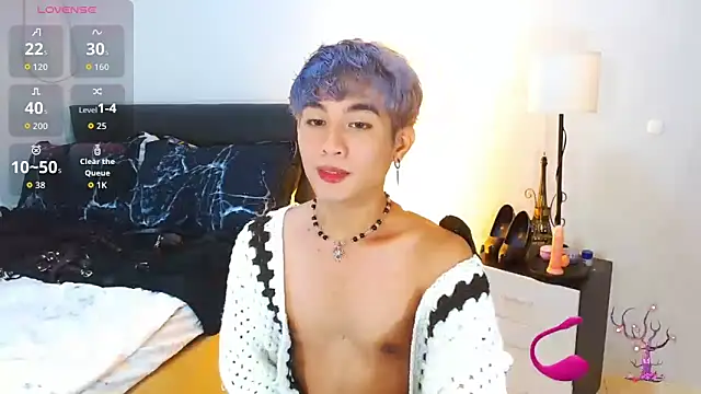 Snapshot of WildestTwink chatting on 04/21/26, 02:01 WildestTwink online show from 04/21/26, 02:01