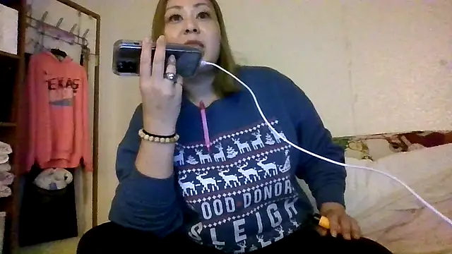 Snapshot of YOUNGFLICKA chatting on 12/15/25, 09:08 YOUNGFLICKA online show from 12/15/25, 09:08