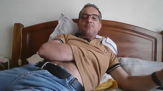 CarlosRocha73 online show from 04/09/26, 11:04