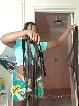 Xochillovemoney2 online show from 10/29/25, 03:42