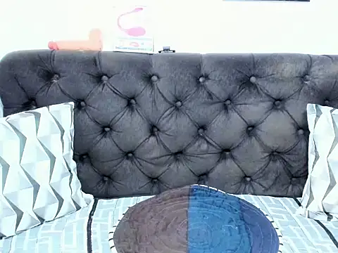 12inchesselfsuckts online show from 03/12/26, 02:07