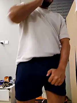 Snapshot of shakir12340 chatting on 10/02/25, 08:05 shakir12340 online show from 10/02/25, 08:05