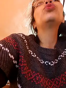 Snapshot of rposhta1991 chatting on 02/15/25, 06:12 rposhta1991 online show from 02/15/25, 06:12