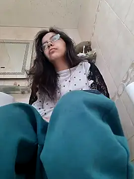 Snapshot of rposhta1991 chatting on 02/19/25, 07:50 rposhta1991 online show from 02/19/25, 07:50