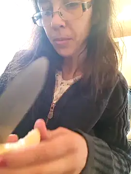 Snapshot of rposhta1991 chatting on 02/20/25, 12:36 rposhta1991 online show from 02/20/25, 12:36