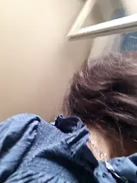 Snapshot of rposhta1991 chatting on 09/15/25, 11:10 rposhta1991 online show from 09/15/25, 11:10