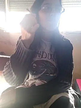 Snapshot of rposhta1991 chatting on 10/20/25, 11:43 rposhta1991 online show from 10/20/25, 11:43