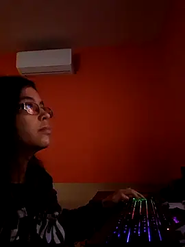 Snapshot of rposhta1991 chatting on 11/11/25, 07:08 rposhta1991 online show from 11/11/25, 07:08