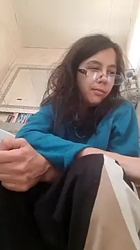 Snapshot of rposhta1991 chatting on 11/12/25, 06:58 rposhta1991 online show from 11/12/25, 06:58