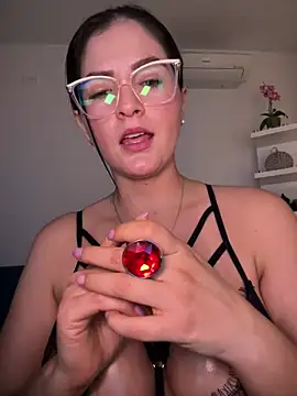 Carolina Novoa online show from 02/02/25, 12:09