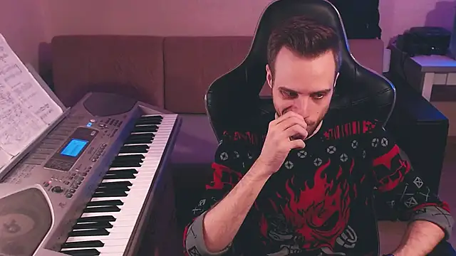 Sweetparker online show from 10/31/25, 03:35