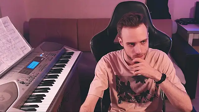 Sweetparker online show from 12/22/25, 09:12