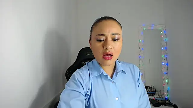 Snapshot of ReyleDoll chatting on 01/09/25, 09:37 ReyleDoll online show from 01/09/25, 09:37