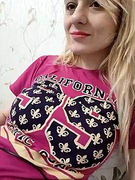 YogisticJuli666 online show from 01/17/25, 07:08