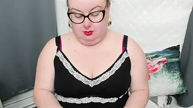 Snapshot of dirtyBonnie chatting on 01/01/25, 05:54 dirtyBonnie online show from 01/01/25, 05:54