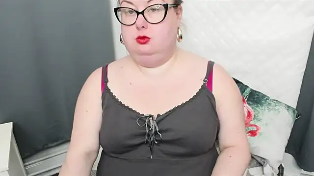 Snapshot of dirtyBonnie chatting on 01/05/25, 01:15 dirtyBonnie online show from 01/05/25, 01:15