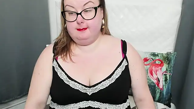 Snapshot of dirtyBonnie chatting on 02/11/25, 05:47 dirtyBonnie online show from 02/11/25, 05:47