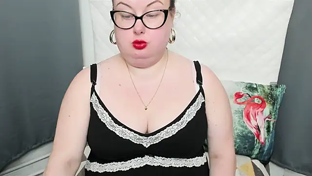 Snapshot of dirtyBonnie chatting on 02/25/25, 08:47 dirtyBonnie online show from 02/25/25, 08:47