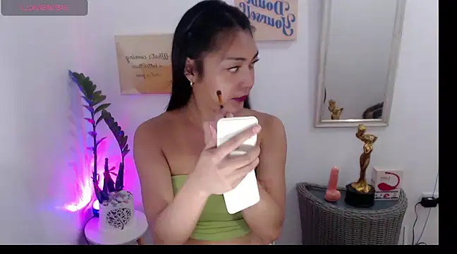 Snapshot of AsianMariaTs chatting on 03/13/25, 11:08 AsianMariaTs online show from 03/13/25, 11:08