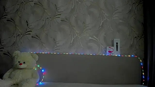 Snapshot of Malika_Lisan chatting on 03/21/25, 10:06 Malika Lisan online show from 03/21/25, 10:06