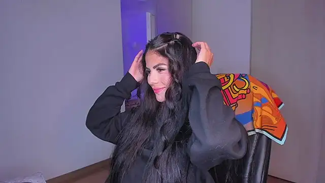 Lisegg  online show from 12/22/25, 06:49