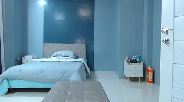  FoxyFlair online show from 12/04/24, 02:37