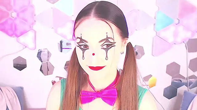 LexiKiss online show from 12/03/25, 10:30