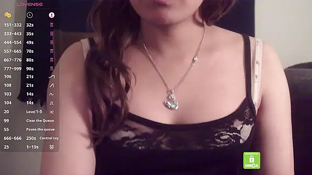 Snapshot of bxdgirlhr chatting on 01/16/25, 03:23 bxdgirlhr online show from 01/16/25, 03:23