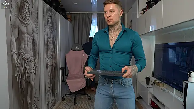 NickHOWLEN online show from 02/20/26, 02:28