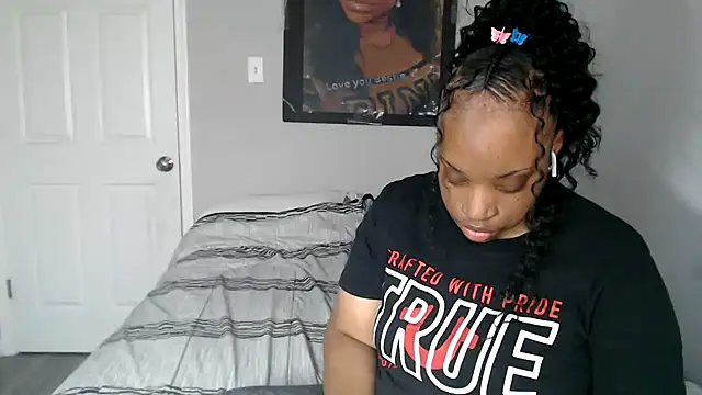 Sexymona1218 online show from 03/13/25, 08:32