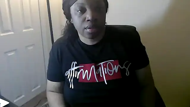 Sexymona1218 online show from 05/19/26, 05:03