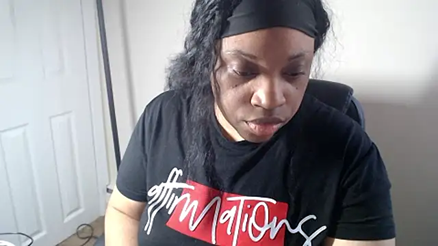 Sexymona1218 online show from 05/31/26, 06:09
