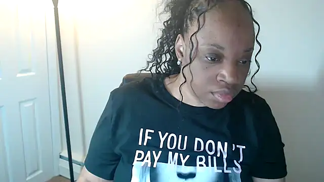Sexymona1218 online show from 06/17/26, 06:38